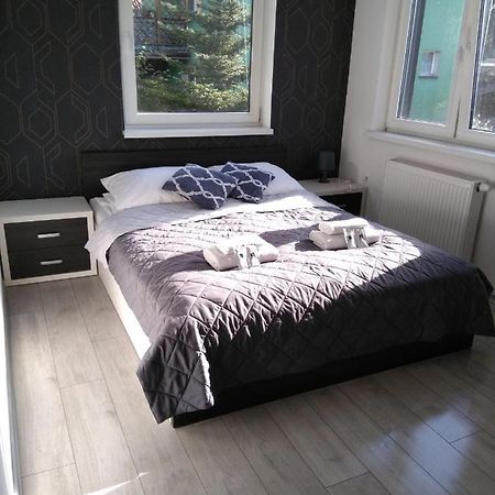 Park Apartament Rzeszow Luaran gambar