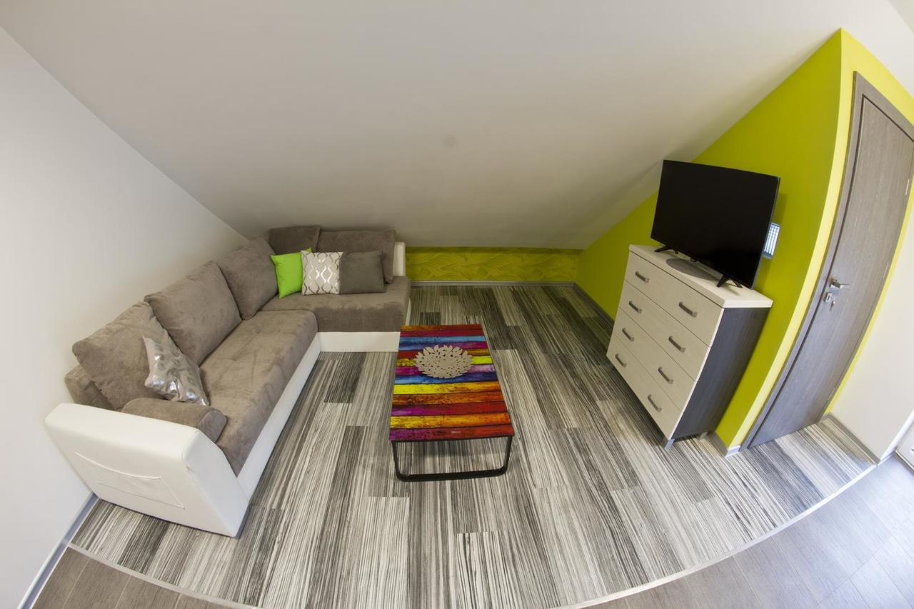 Park Apartament Rzeszow Luaran gambar